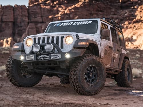 Pro Comp 2&quot; Spacer System with Shock Extensions - Jeep Wrangler JL (2018-2022)